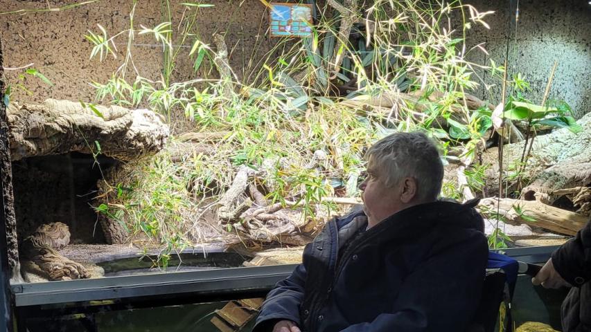 Frau K. im Büsumer Aquarium